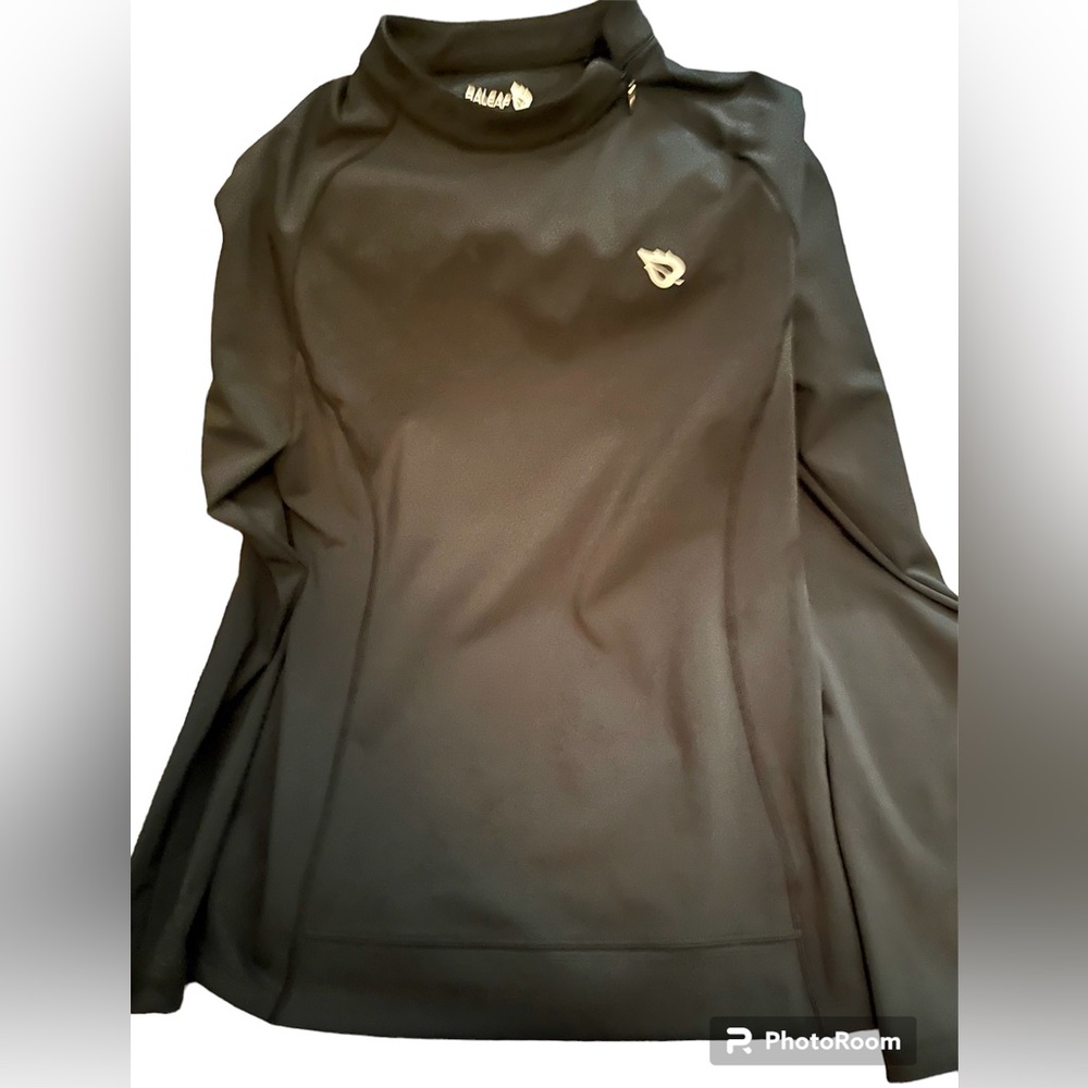 Baleaf women’s size S athletic compression cycling/running/workout pullover.